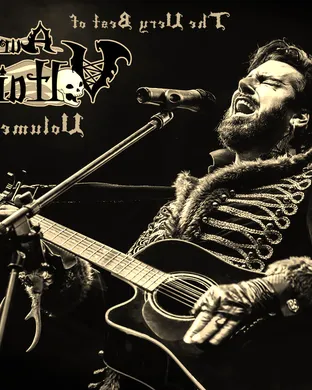 Aurelio Voltaire