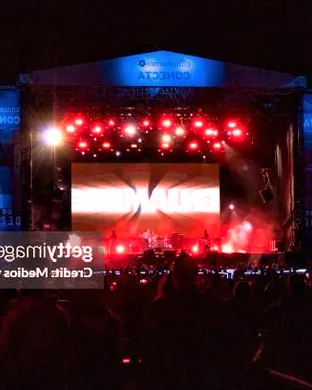 Live concert by Enjambre